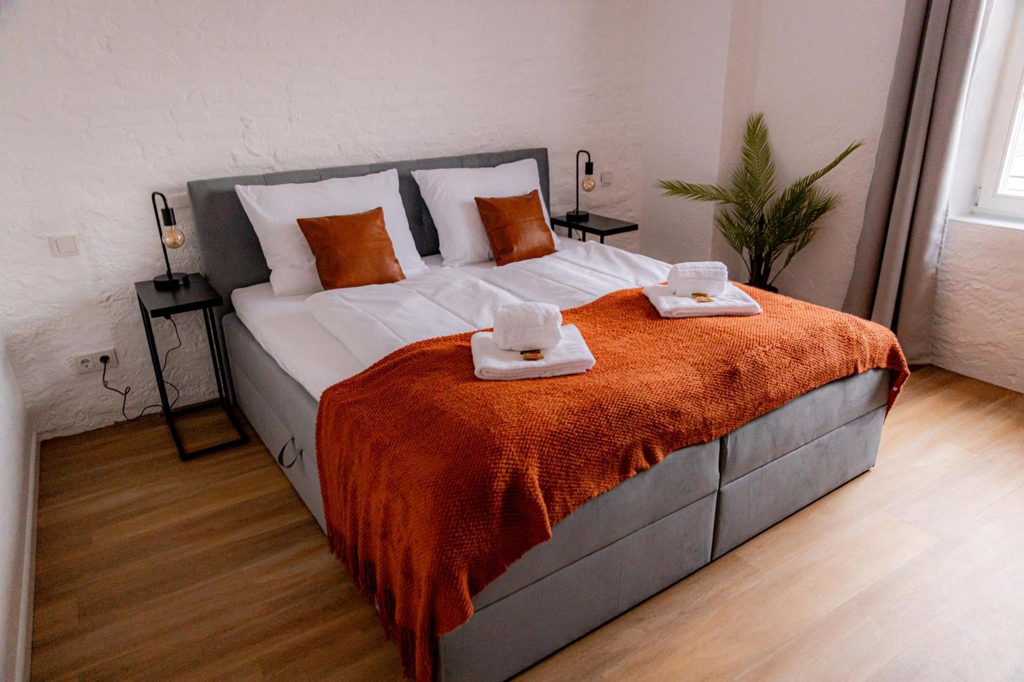Highlight Am Stadtplatz Muehldorf - C4S Come4Stay - 2 Zimmer Wohnung I Bis Zu 5 Gaeste Luaran gambar
